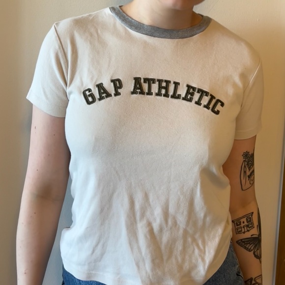 Vintage gap baby tee - Picture 3 of 7